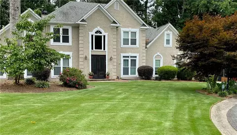 2867 Clary Hill Dr NE, Roswell, GA 30075