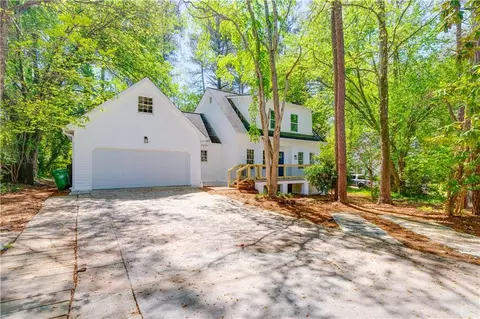 3967 Pleasant Shade Dr, Atlanta, GA 30340