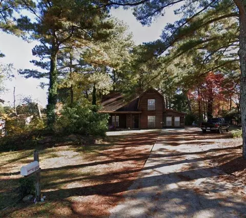 5302 Heather Ln, Atlanta, GA 30349
