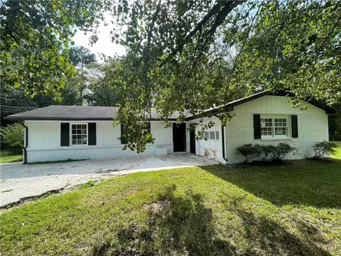 6565 Cedar Hurst Trl, Atlanta, GA 30349