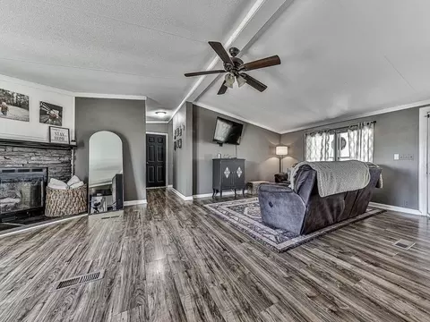 Bedroom - 873 Evans Rd, Jasper, GA 30143 photo 1 of 6