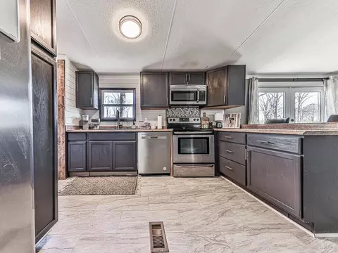 Kitchen - 873 Evans Rd, Jasper, GA 30143 photo 2 of 4