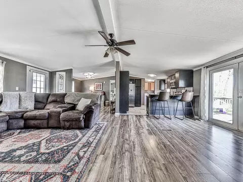 Living - 873 Evans Rd, Jasper, GA 30143 photo 5 of 5