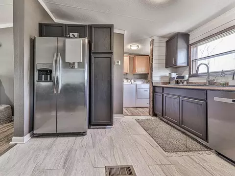 Kitchen - 873 Evans Rd, Jasper, GA 30143 photo 4 of 4