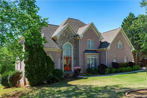 613 Masters Dr, Stone Mountain, GA 30087