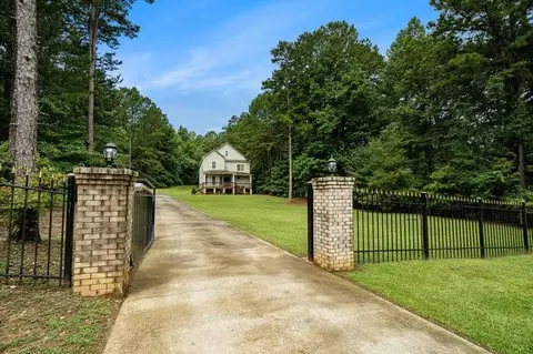 7515 Petersburg Rd, Fairburn, GA 30213