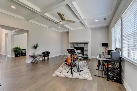 Living - 662 Faraday Cir, Suwanee, GA 30024 photo 2 of 8