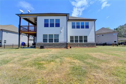 Exterior - 662 Faraday Cir, Suwanee, GA 30024 photo 7 of 15