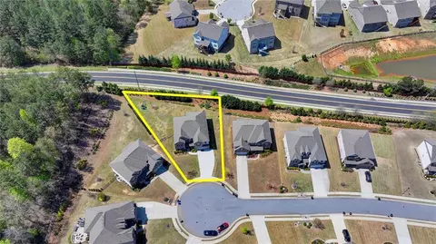 View/Area - 662 Faraday Cir, Suwanee, GA 30024 photo 4 of 5