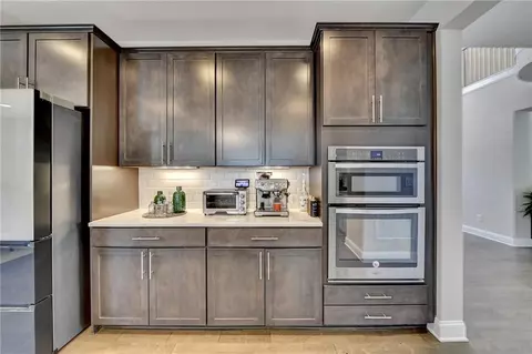 Kitchen - 662 Faraday Cir, Suwanee, GA 30024 photo 6 of 8