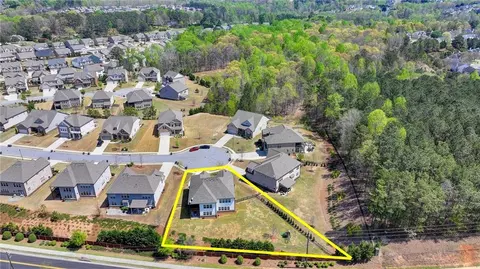 View/Area - 662 Faraday Cir, Suwanee, GA 30024 photo 2 of 5
