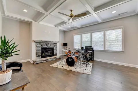 Living - 662 Faraday Cir, Suwanee, GA 30024 photo 1 of 8
