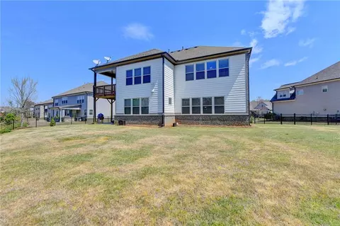 Exterior - 662 Faraday Cir, Suwanee, GA 30024 photo 8 of 15