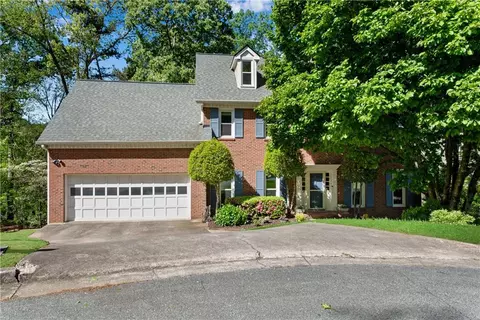 8985 Ridgestone Ct, Roswell, GA 30076