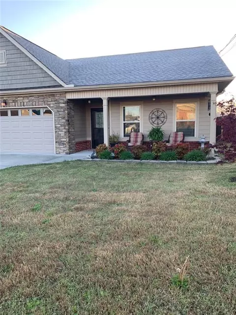 847 Colony Cir, Fort Oglethorpe, GA 30742