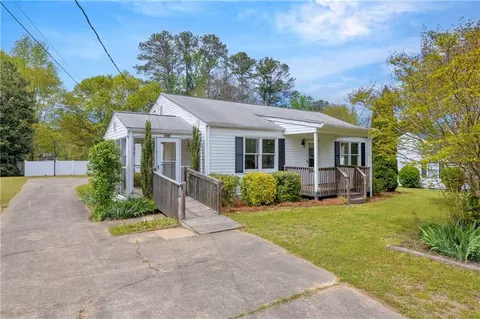 590 Huff St, Lawrenceville, GA 30046