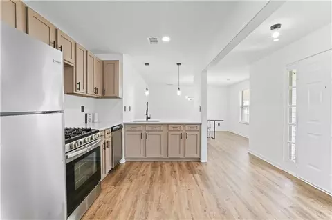 5613 Pine Gate Dr, Atlanta, GA 30349