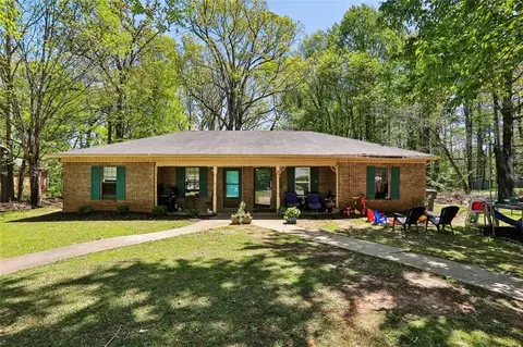 722 Jackson View Rd, Suwanee, GA 30024