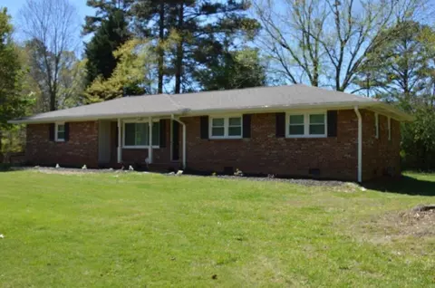 691 Rockbridge Rd SW, Lilburn, GA 30047