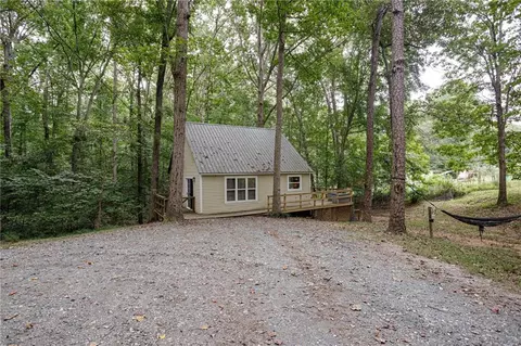 81 Stone Bridge Cove Way, Lavonia, GA 30553