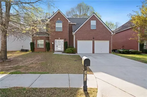2912 Chilhowee Dr, Atlanta, GA 30331