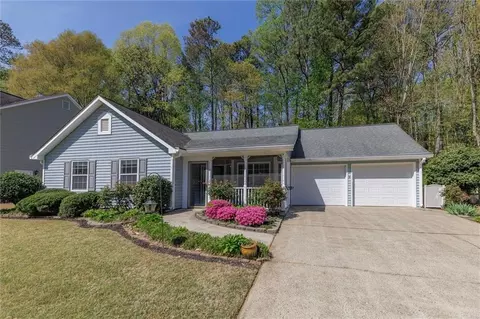 933 Rose Creek Trl, Woodstock, GA 30189