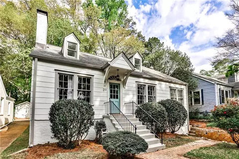 211 Missionary Dr, Decatur, GA 30030