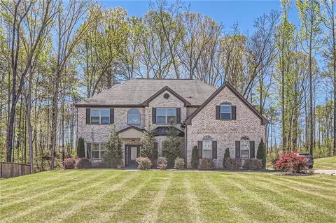 150 Couch Ct, Fayetteville, GA 30214