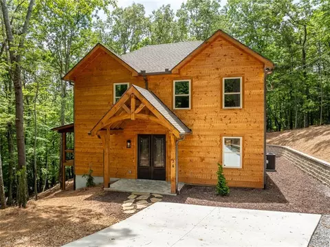 34 Morley Dr, Ellijay, GA 30540