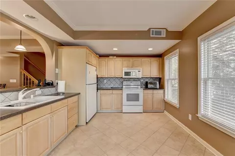 Kitchen - 1340 Joy Ct, Suwanee, GA 30024 photo 4 of 5