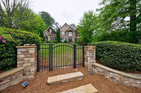 2429 Fairoaks Rd, Decatur, GA 30033