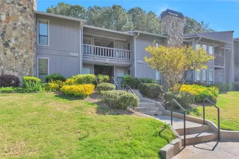 3960 Woodridge Way, Tucker, GA 30084