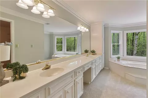 Bath - 9725 Farmbrook Ln, Johns Creek, GA 30022 photo 2 of 7