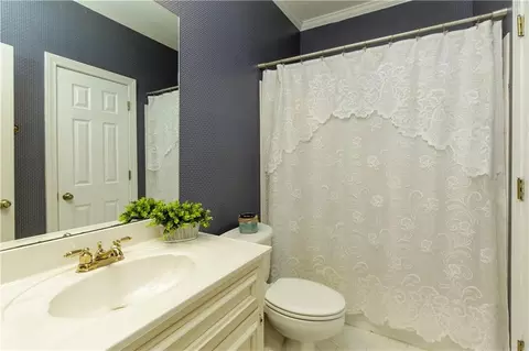 Bath - 9725 Farmbrook Ln, Johns Creek, GA 30022 photo 1 of 7