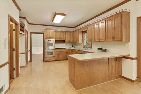 Kitchen - 9725 Farmbrook Ln, Johns Creek, GA 30022 photo 1 of 2