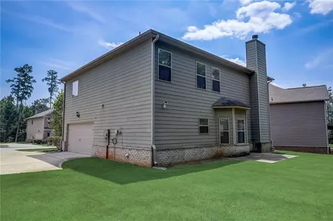 Exterior - 110 Regency Pl, Covington, GA 30016 photo 3 of 9