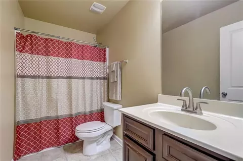 Bath - 110 Regency Pl, Covington, GA 30016 photo 4 of 4