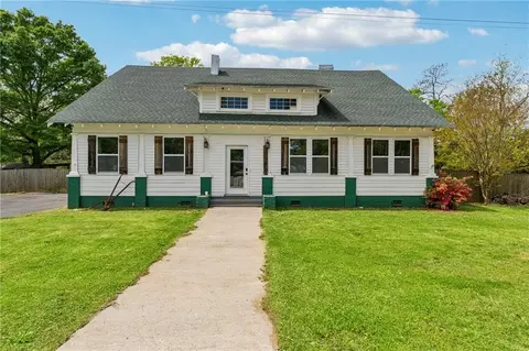 2723 Shackelford Rd, Griffin, GA 30224
