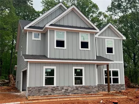 450 Webb Meadows Dr, Jefferson, GA 30549