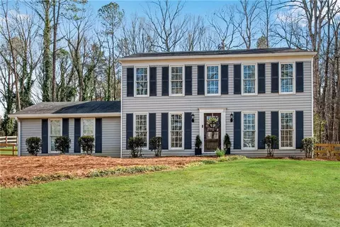 290 Lamplighter Ln SE, Marietta, GA 30067