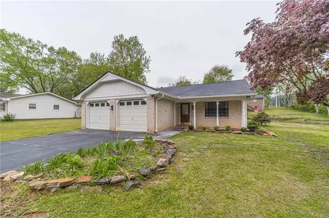 1677 Ridgeview Dr, Conyers, GA 30012