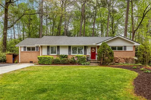 2710 Mount Olive Dr, Decatur, GA 30033