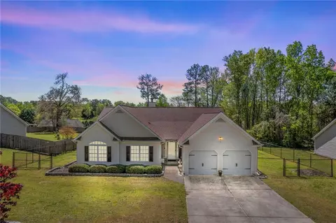 244 Hampton Oaks Cir, Villa Rica, GA 30180