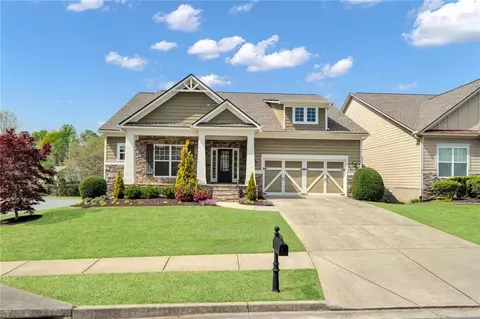 530 Olympic Way, Acworth, GA 30102