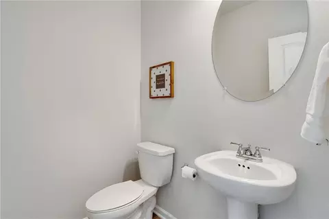 Bath - 159 Belldown Ct, Mcdonough, GA 30253 photo 1 of 6