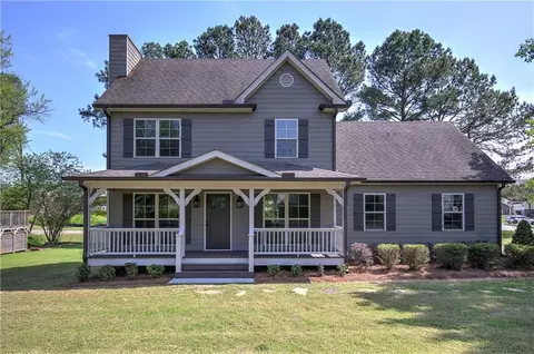 48 Thoroughbred Ln, Cartersville, GA 30120