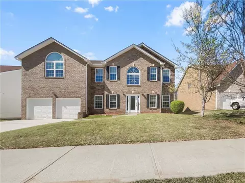 4949 Locherby Dr, Fairburn, GA 30213