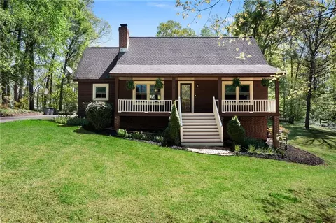 71 Sentry Dr SE, Cartersville, GA 30120