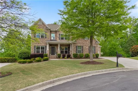 298 Forest Bluff Ln, Sugar Hill, GA 30518