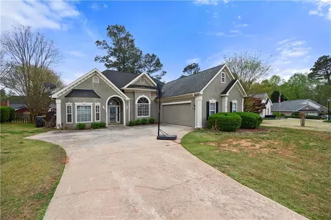 Exterior - 45 Cindy Cir, Covington, GA 30016 photo 8 of 9